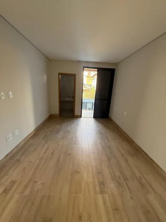 Casa, Jaraguá, 4 Quartos, 4 Vagas, 1 Suíte