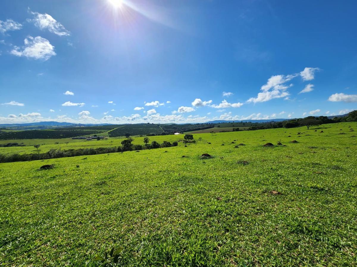 Fazenda, Centro, 4 Quartos, 0 Vaga