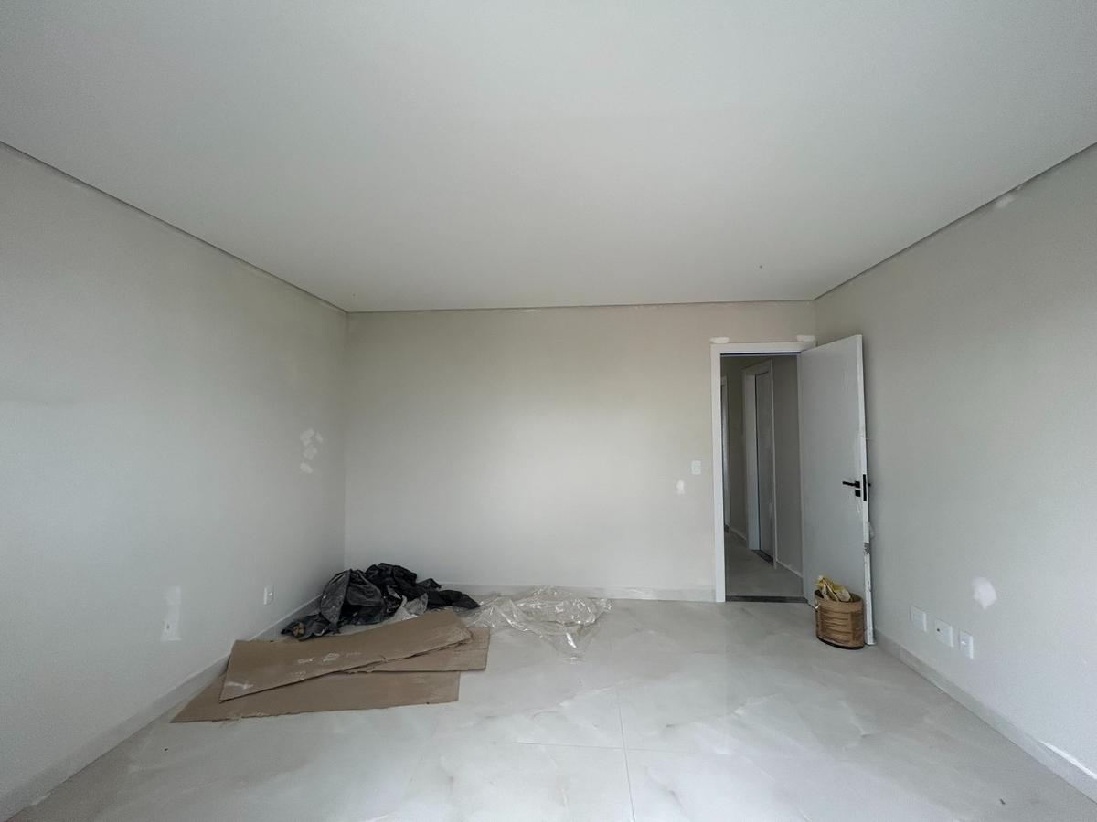 Cobertura, Santa Cruz Industrial, 4 Quartos, 4 Vagas, 1 Suíte