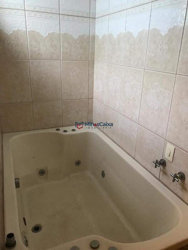 Cobertura, Centro Sul, 5 Quartos, 4 Vagas, 2 Suítes