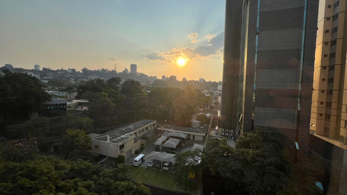 Apartamento, Coração de Jesus, 4 Quartos, 2 Vagas, 2 Suítes