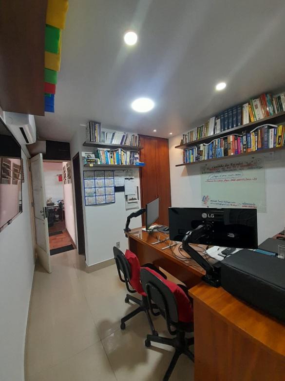 Casa, Camargos, 8 Quartos, 3 Vagas, 4 Suítes