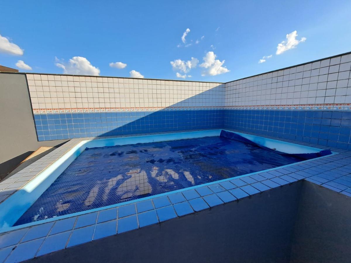 Casa, Centro, 2 Quartos, 0 Vaga