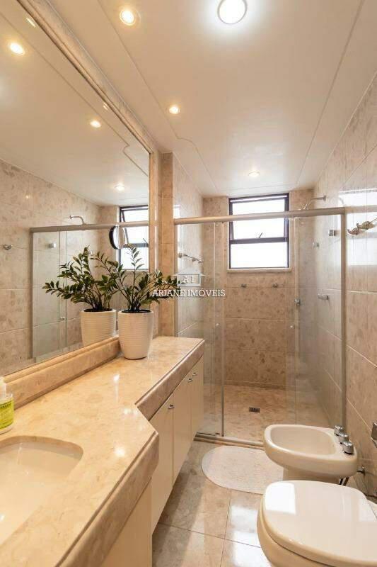 Apartamento, Funcionários, 4 Quartos, 4 Vagas, 2 Suítes