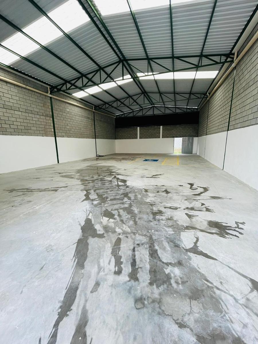 Galpão, São Sebastião, 0 Quarto, 4 Vagas