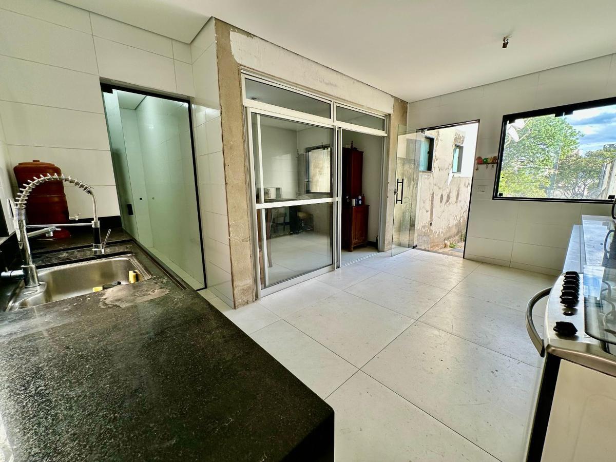 Casa, Jardim Paquetá, 3 Quartos, 6 Vagas, 1 Suíte