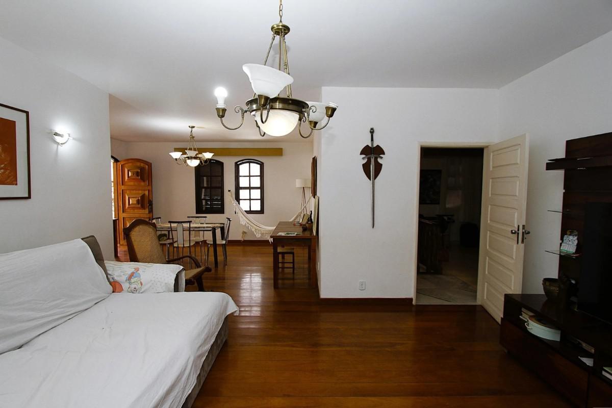 Casa, Santo Antônio, 5 Quartos, 4 Vagas, 2 Suítes