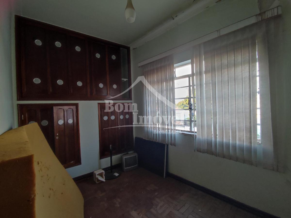 Casa, Centro, 4 Quartos, 1 Vaga, 1 Suíte