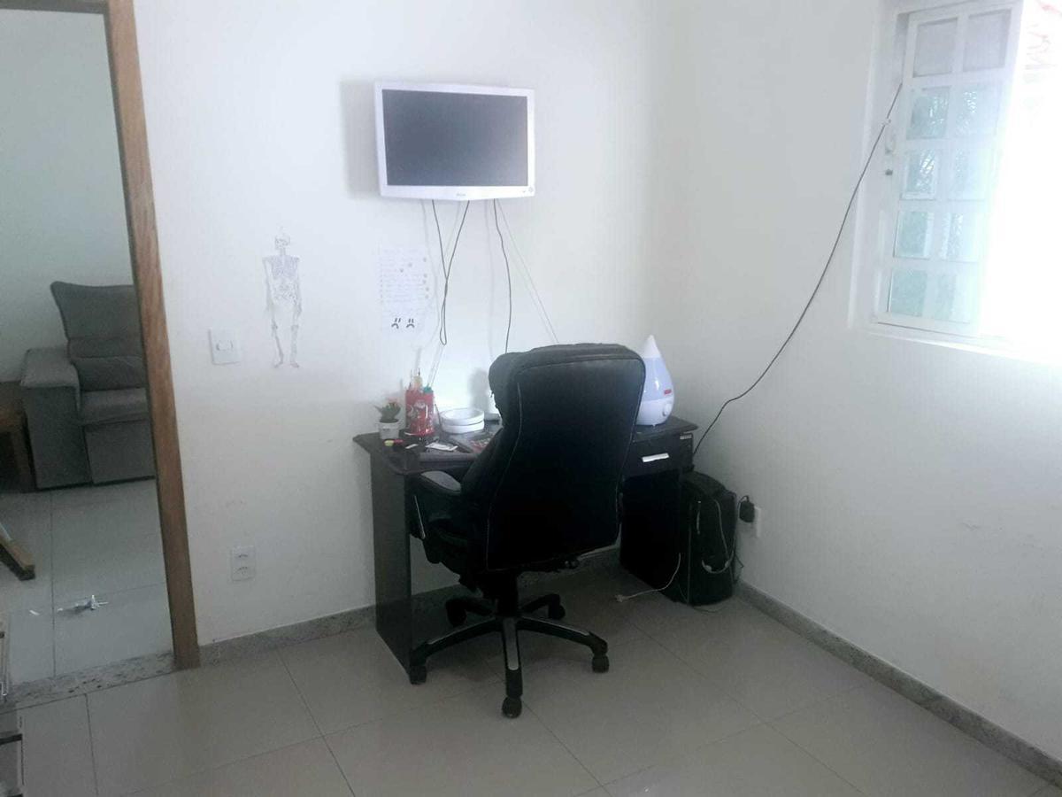 Casa, Europa, 3 Quartos, 0 Vaga, 1 Suíte