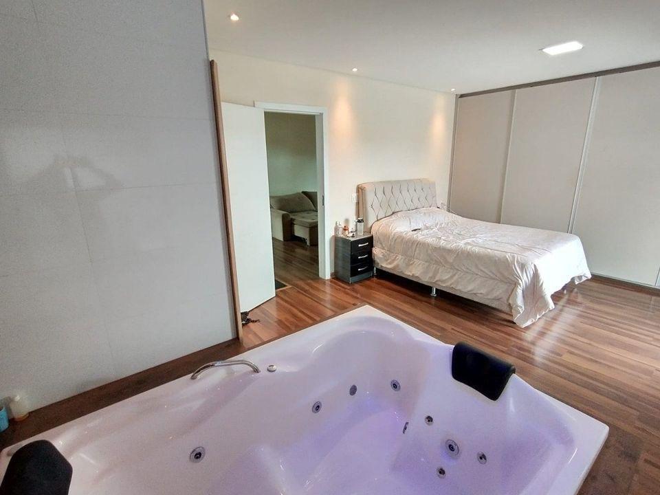 Casa, Santa Maria, 4 Quartos, 2 Vagas, 1 Suíte