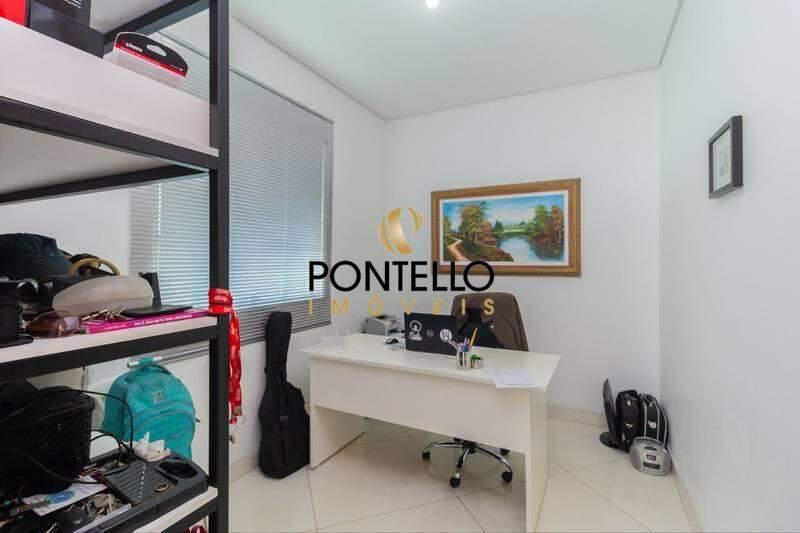 Casa, Estoril, 4 Quartos, 3 Vagas, 4 Suítes