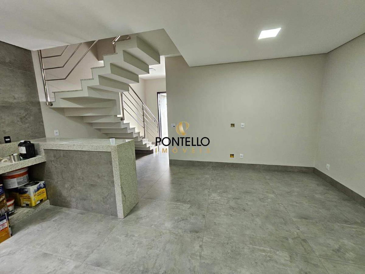 Casa, Santa Maria, 3 Quartos, 2 Vagas, 1 Suíte