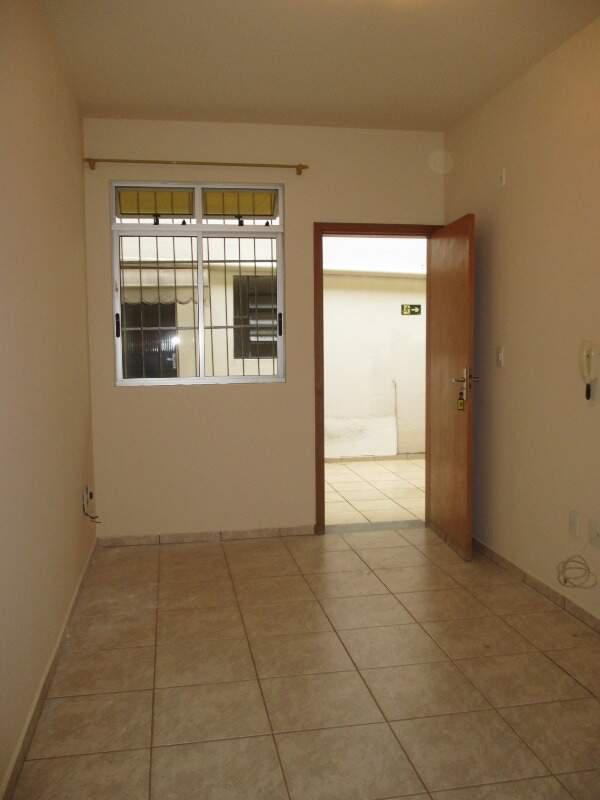 Quitinete, Eldorado, 1 Quarto, 0 Vaga, 1 Suíte