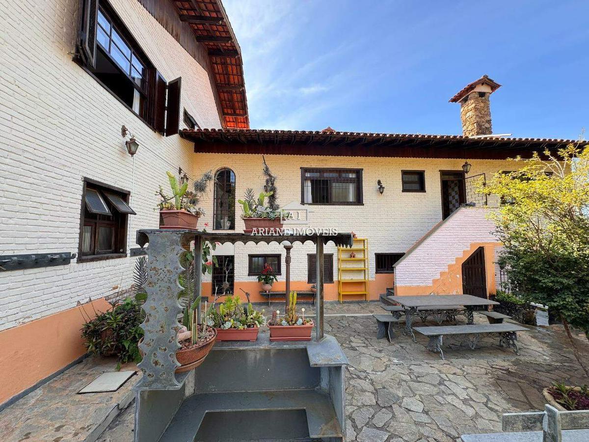 Casa, Bandeirantes (pampulha), 4 Quartos, 10 Vagas, 3 Suítes