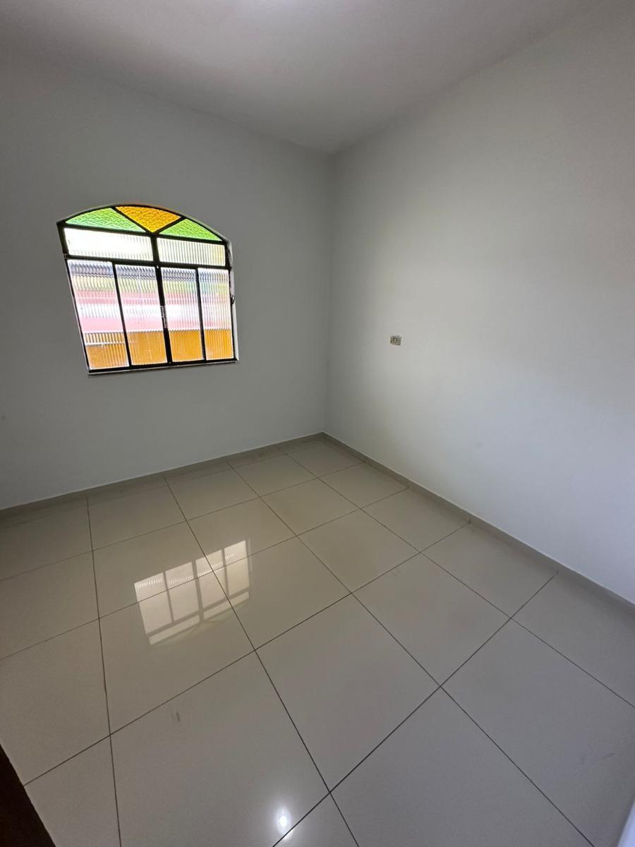 Casa, São José, 3 Quartos, 0 Vaga, 1 Suíte