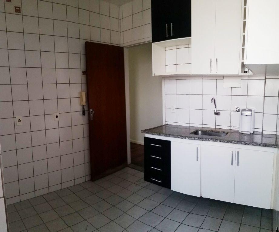 Apartamento, Floresta, 3 Quartos, 1 Vaga, 1 Suíte