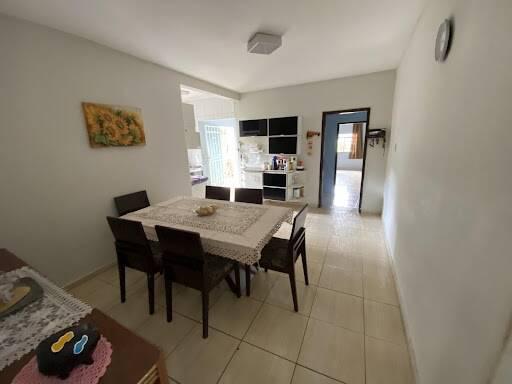 Casa, Caladinho, 4 Quartos, 7 Vagas, 1 Suíte