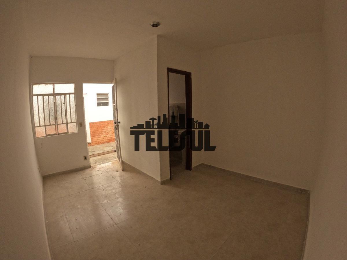 Apartamento, Vila Pinto, 1 Quarto, 0 Vaga