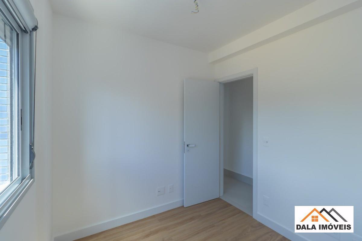 Apartamento, Sagrada Família, 3 Quartos, 2 Vagas, 1 Suíte