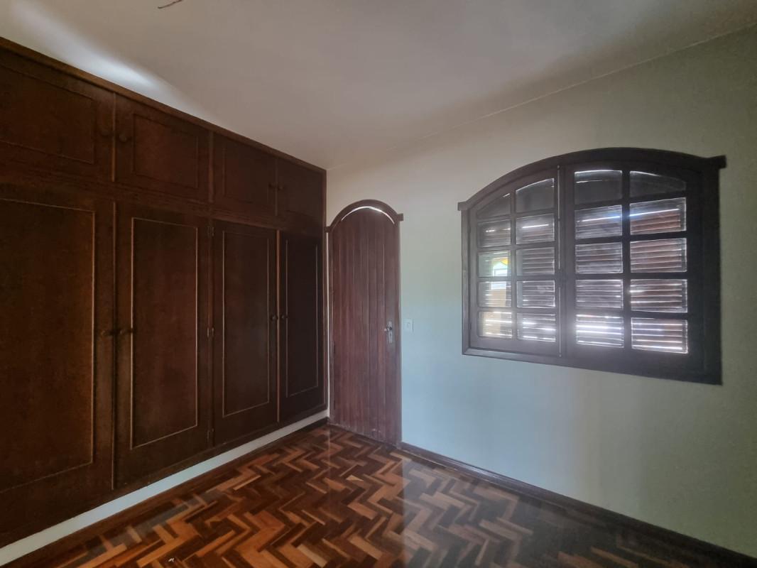 Casa, Jardim Riacho das Pedras, 3 Quartos, 10 Vagas, 1 Suíte