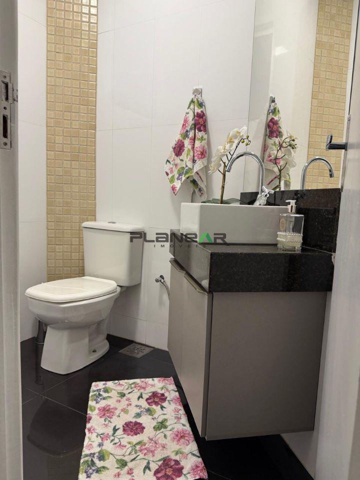 Casa, Europa, 3 Quartos, 4 Vagas, 1 Suíte