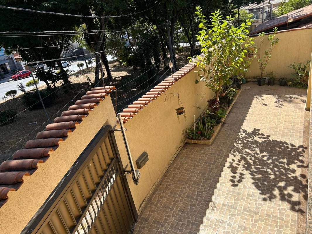 Casa, Alípio de Melo, 6 Quartos, 0 Vaga, 2 Suítes