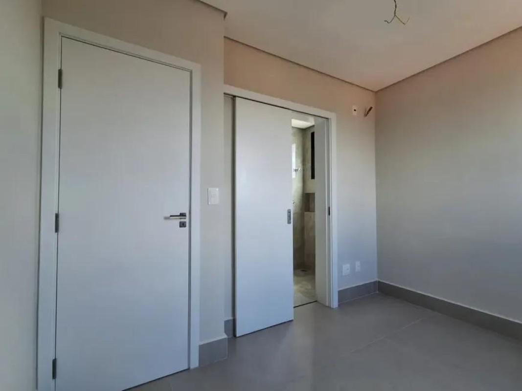 Cobertura, Planalto, 4 Quartos, 2 Vagas, 2 Suítes