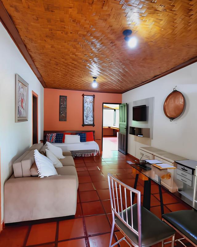 Fazenda, Centro, 15 Quartos, 10 Vagas, 6 Suítes
