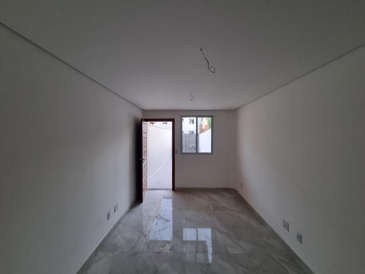 Casa, Vila Clóris, 2 Quartos, 1 Vaga, 2 Suítes