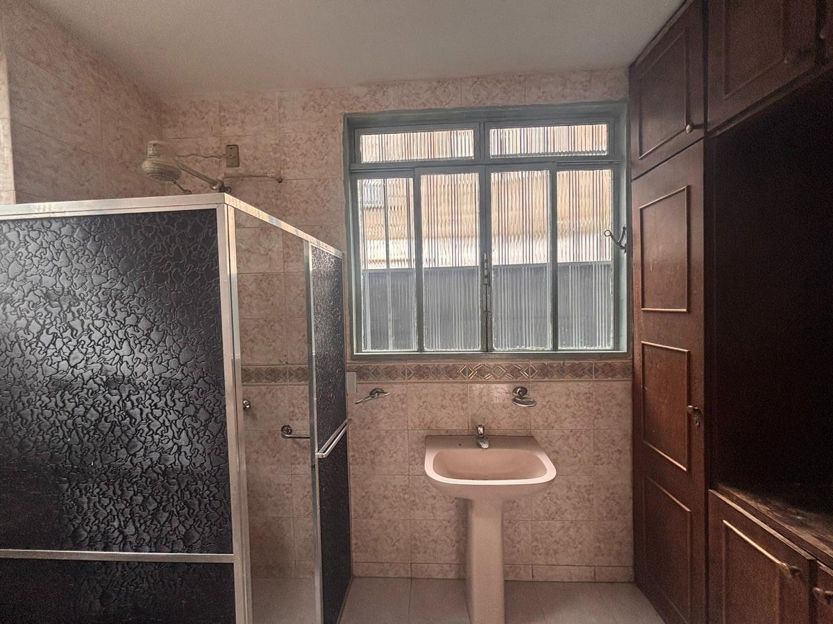 Casa, Planalto, 2 Quartos, 1 Vaga, 2 Suítes