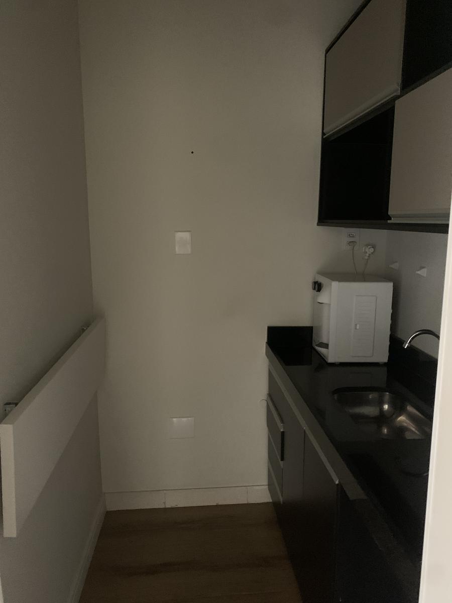 Sala, Lourdes, 0 Vaga