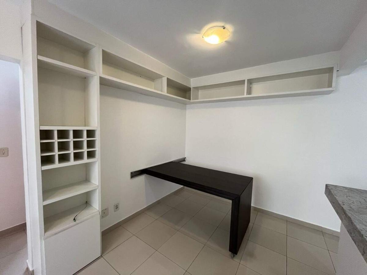 Apartamento, Estoril, 2 Quartos, 1 Vaga