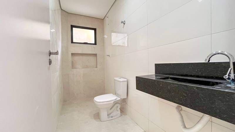 Casa, Santa Branca, 3 Quartos, 2 Vagas, 1 Suíte