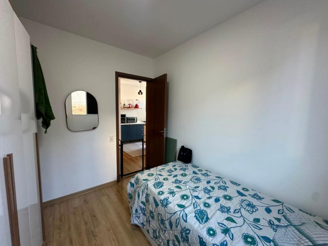 Apartamento, Santa Helena (barreiro), 2 Quartos, 1 Vaga