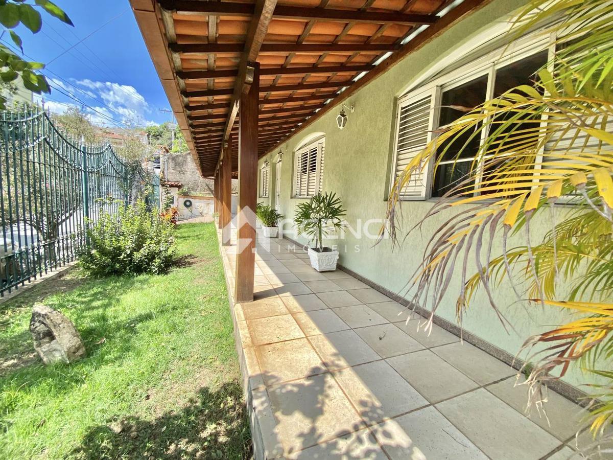 Casa, Camargos, 3 Quartos, 0 Vaga, 1 Suíte