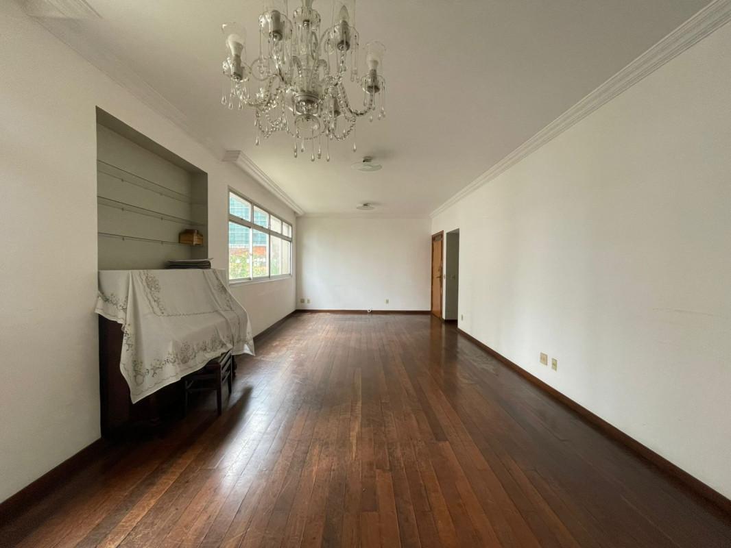 Apartamento, Funcionários, 4 Quartos, 2 Vagas, 1 Suíte