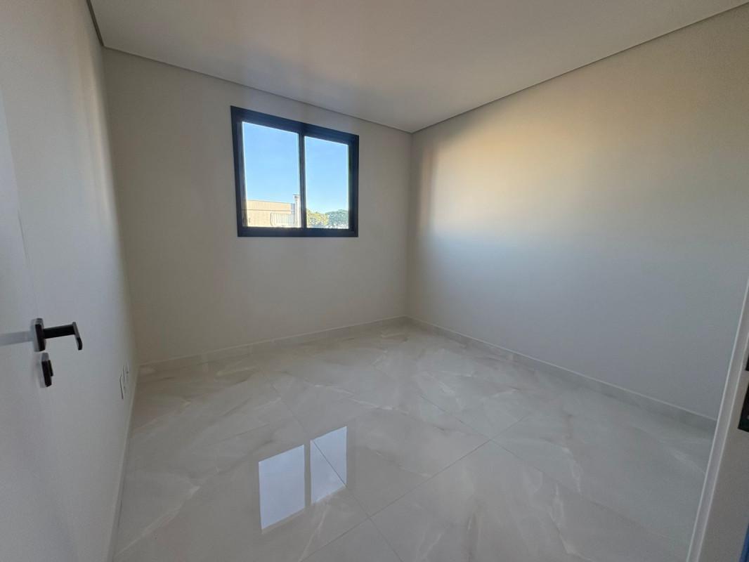 Apartamento, Santa Cruz Industrial, 3 Quartos, 2 Vagas, 1 Suíte