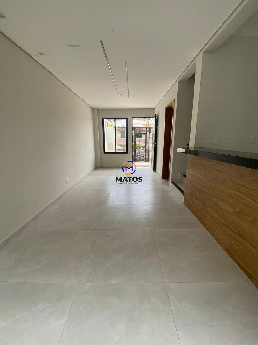 Casa, Adeodato, 3 Quartos, 2 Vagas, 1 Suíte