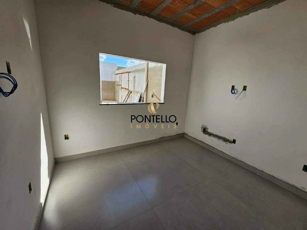 Casa, Jardim Europa, 3 Quartos, 2 Vagas, 1 Suíte