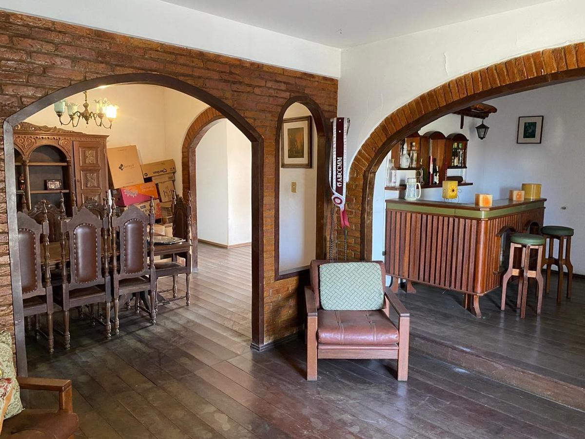 Casa, Ouro Preto, 4 Quartos, 10 Vagas, 1 Suíte