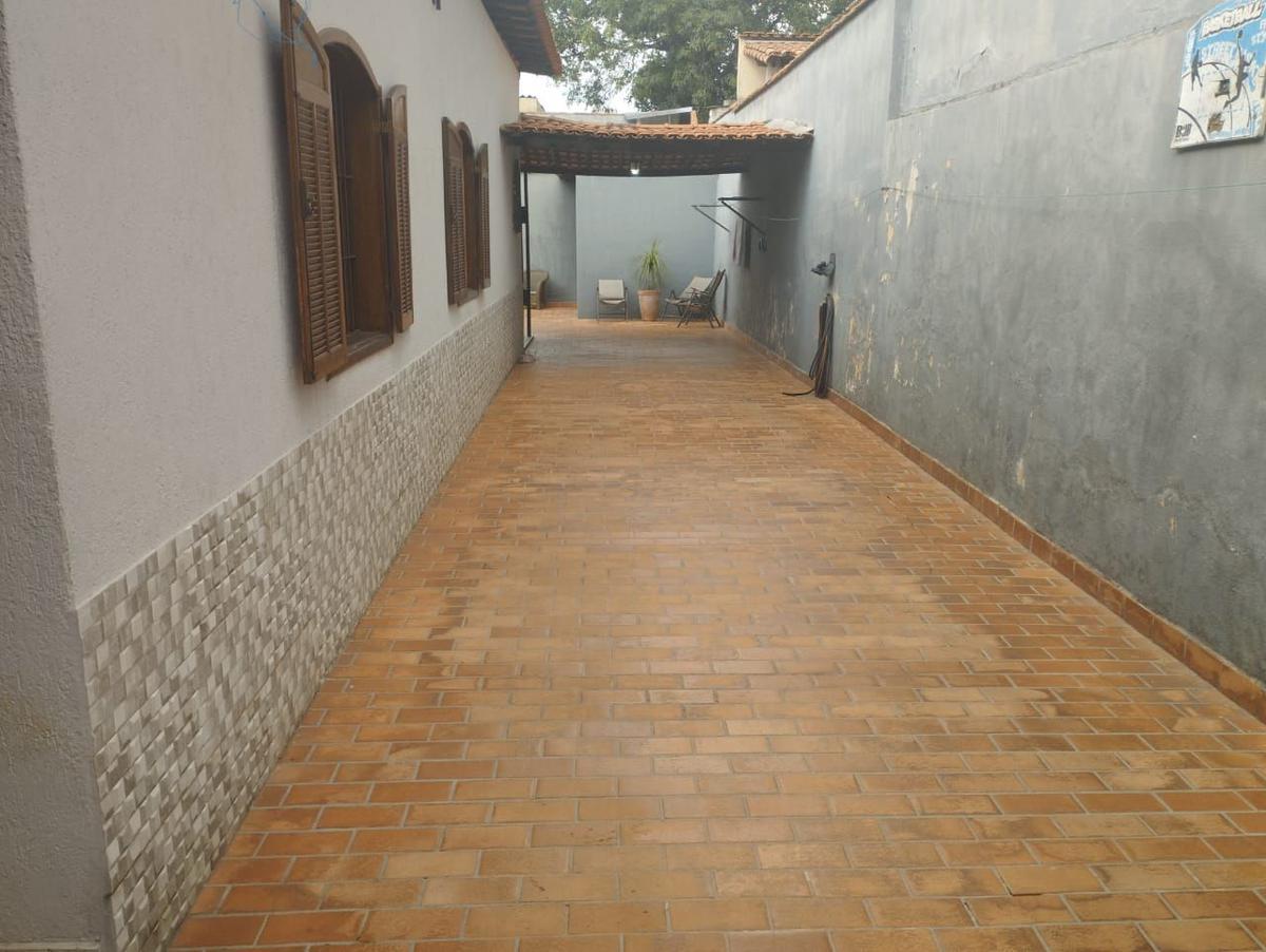 Casa, Santa Cruz, 3 Quartos, 7 Vagas, 1 Suíte