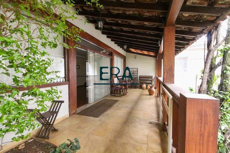 Casa, Serra, 4 Quartos, 5 Vagas, 1 Suíte