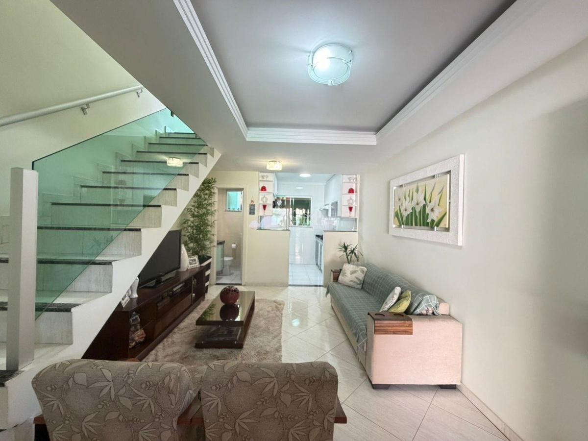Casa, Jardim Leblon, 2 Quartos, 2 Vagas