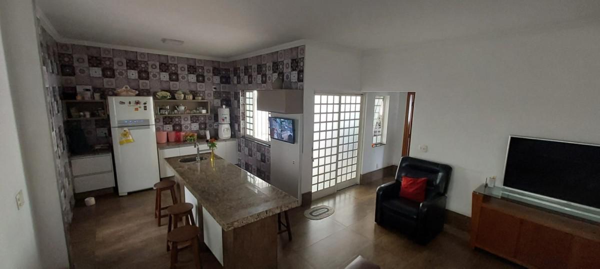 Casa, Jardim Riacho das Pedras, 3 Quartos, 2 Vagas, 1 Suíte