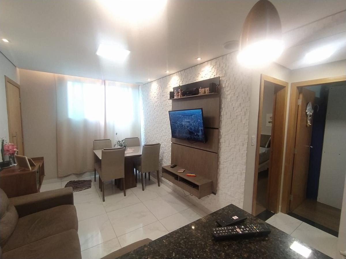 Apartamento, Palmeiras, 2 Quartos, 1 Vaga