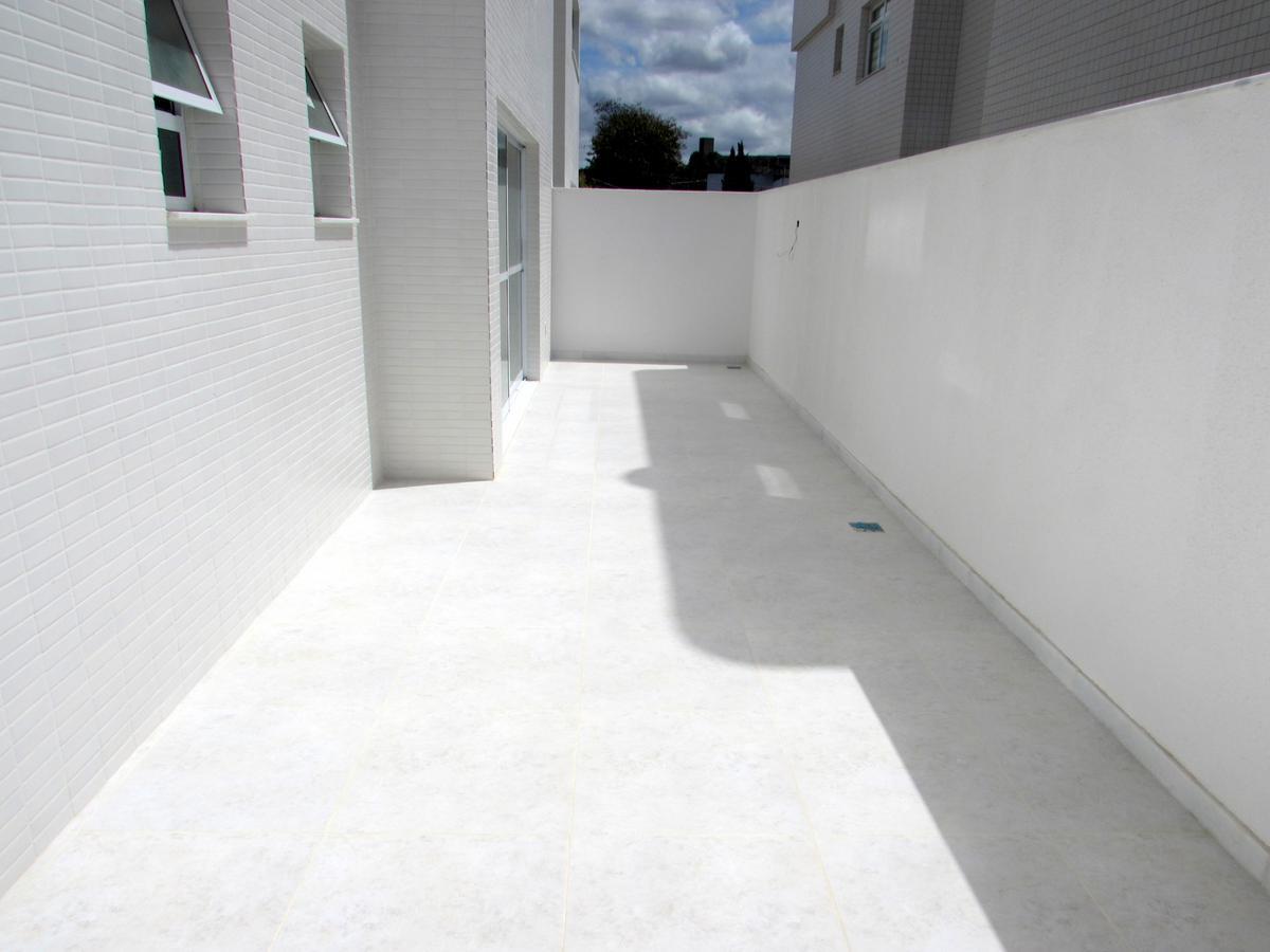 Apartamento, Planalto, 3 Quartos, 4 Vagas, 1 Suíte