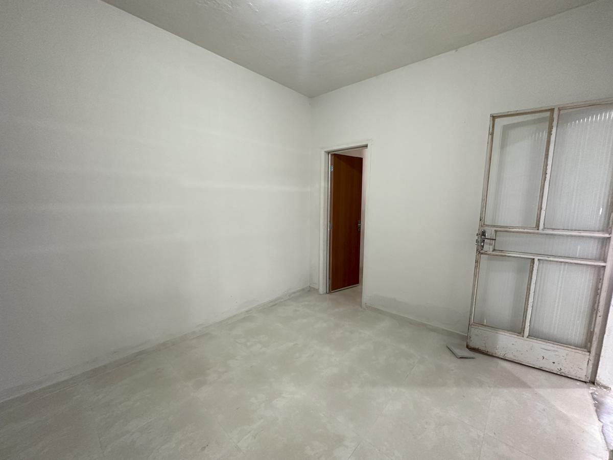Galpão, Glória, 0 Quarto, 5 Vagas