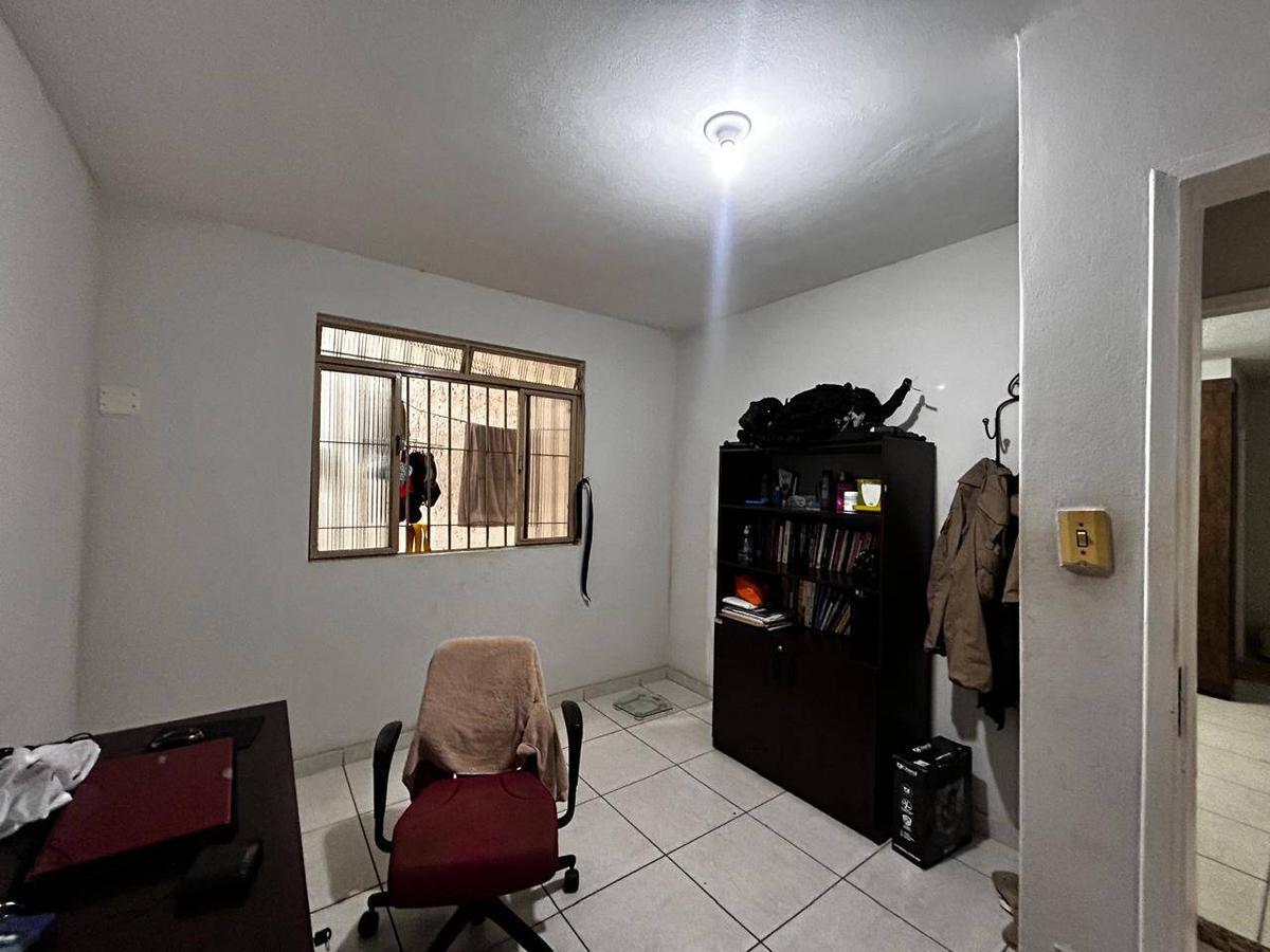 Casa, Floresta, 3 Quartos, 0 Vaga, 1 Suíte