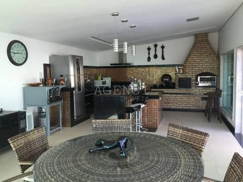 Casa, São Luiz (pampulha), 4 Quartos, 0 Vaga, 4 Suítes