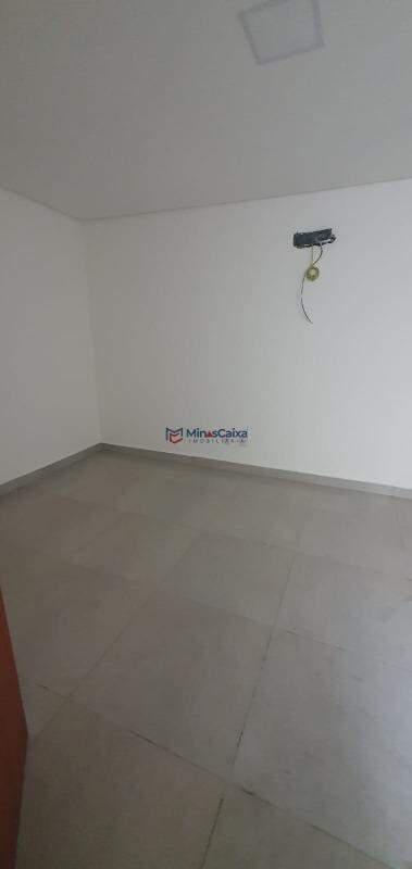 Casa, Quitandinha, 4 Quartos, 2 Vagas, 1 Suíte